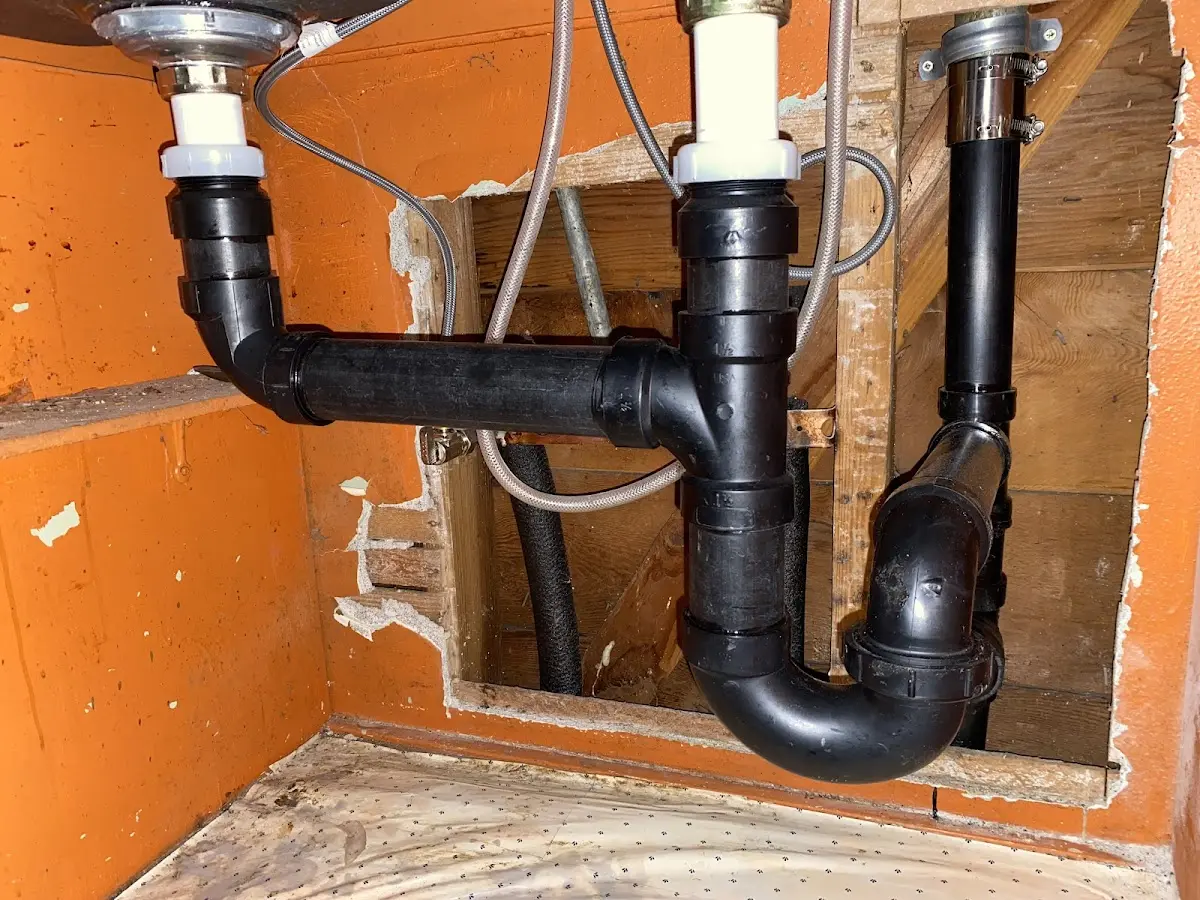 Professional Pipe Bursting equipment and tools on the job in Reidland